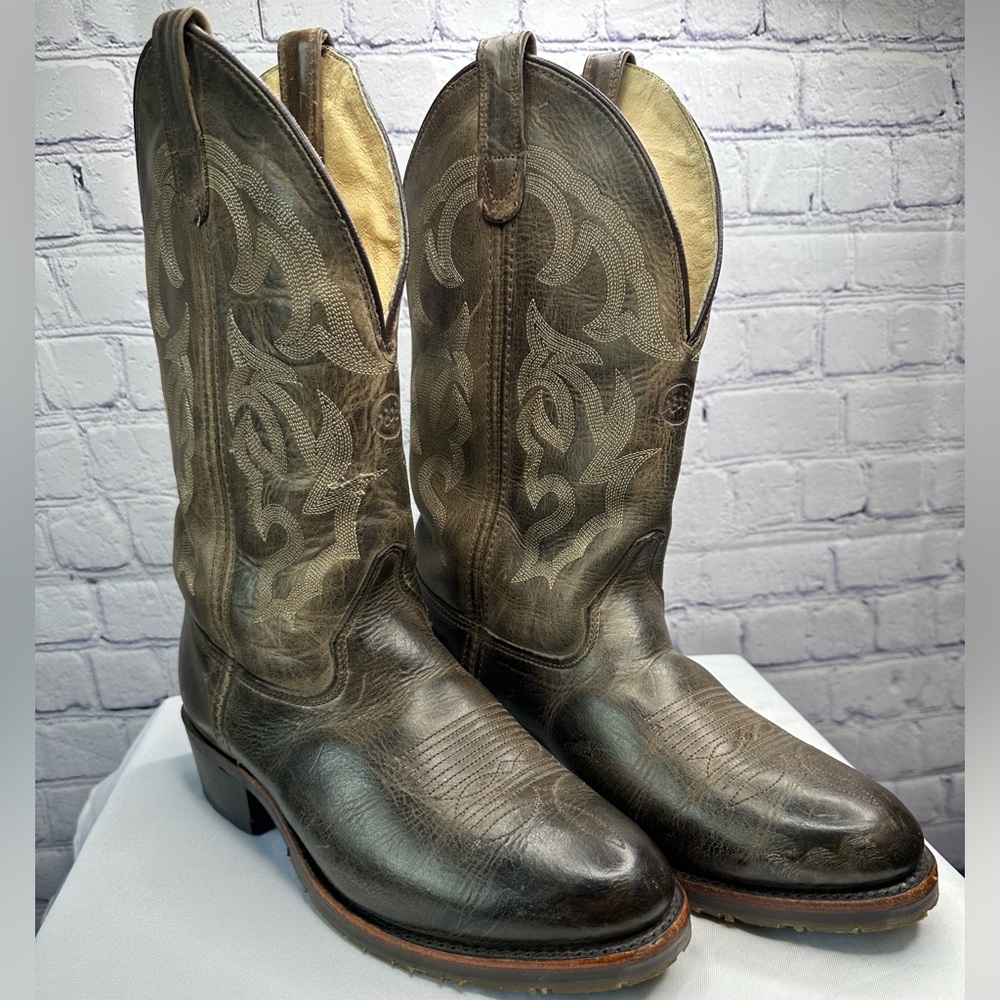 Double-H Boot Co. Western Boot Men’s 9 D. Barely worn